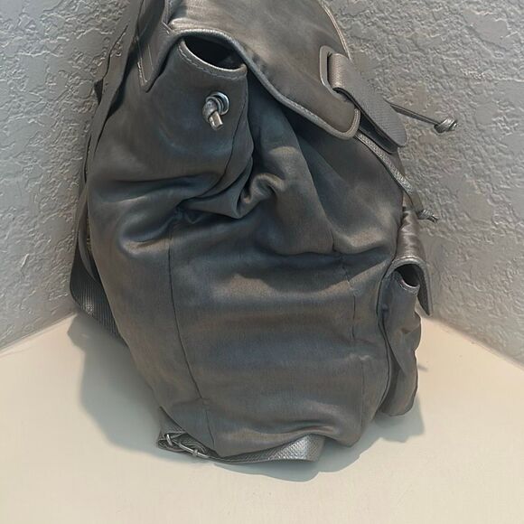 Vintage Bottega Veneta Drawstring Flap Backpack Gray Travel Slouchy Casual 90s main image 15